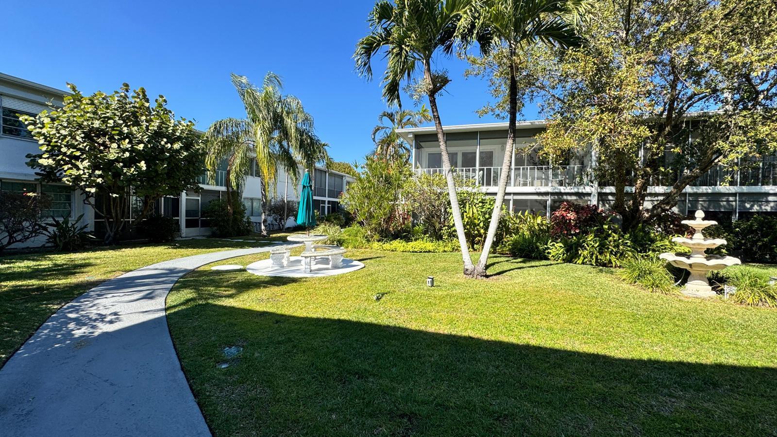 VENETIAN PARK CO-OP - Residential Lease