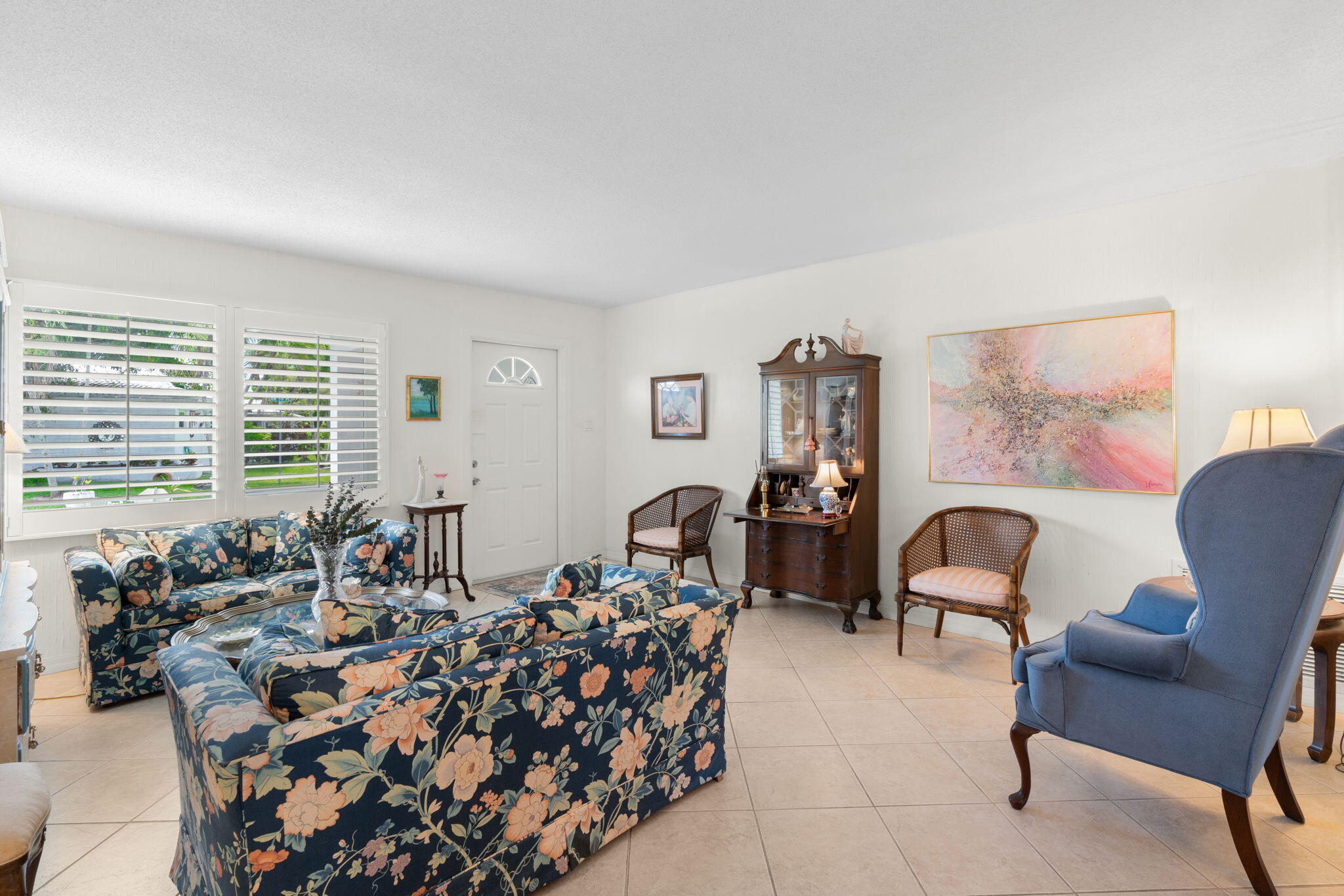 8609 NW 59th Place