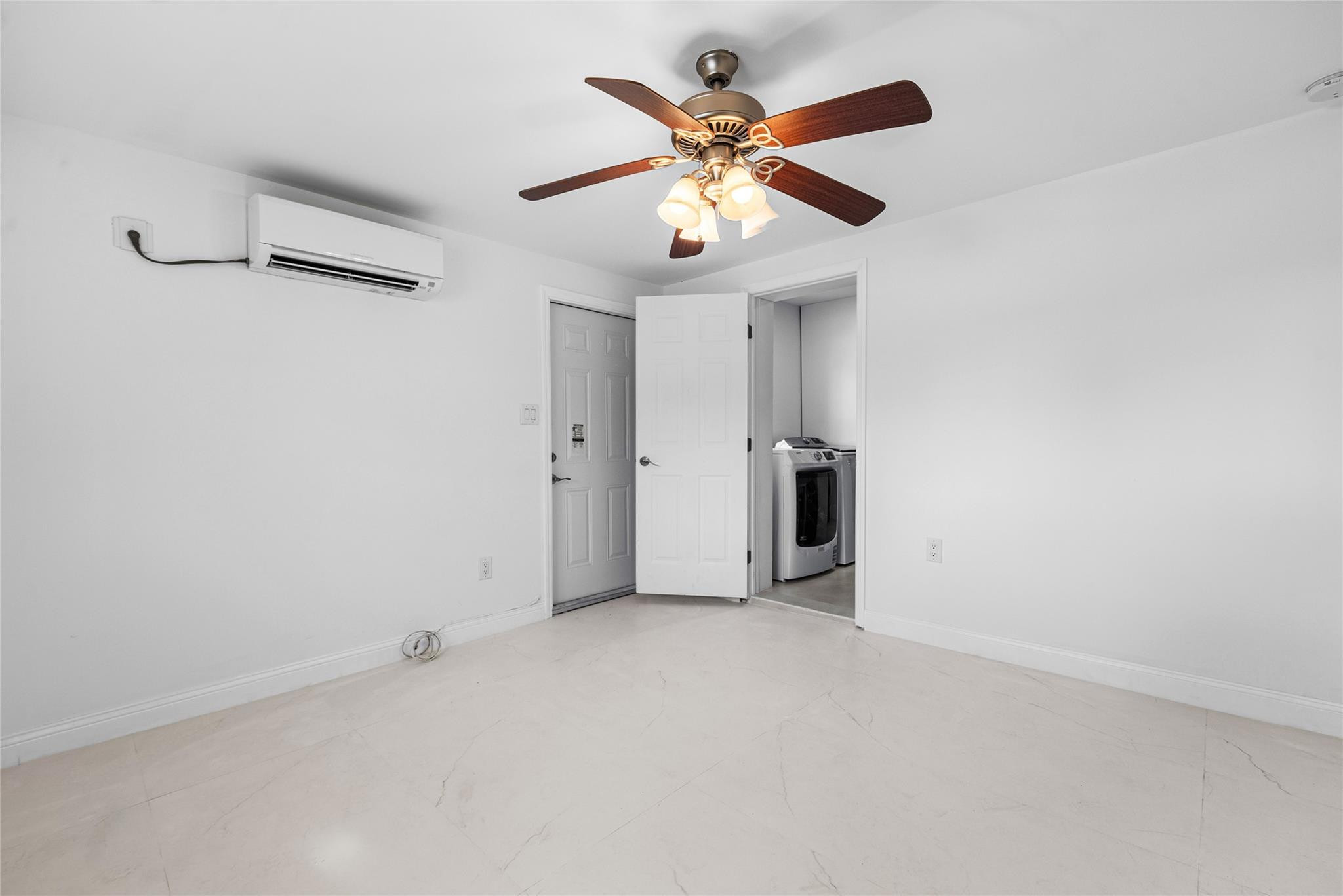 LIGHTHOUSE POINT 4TH SEC - Residential