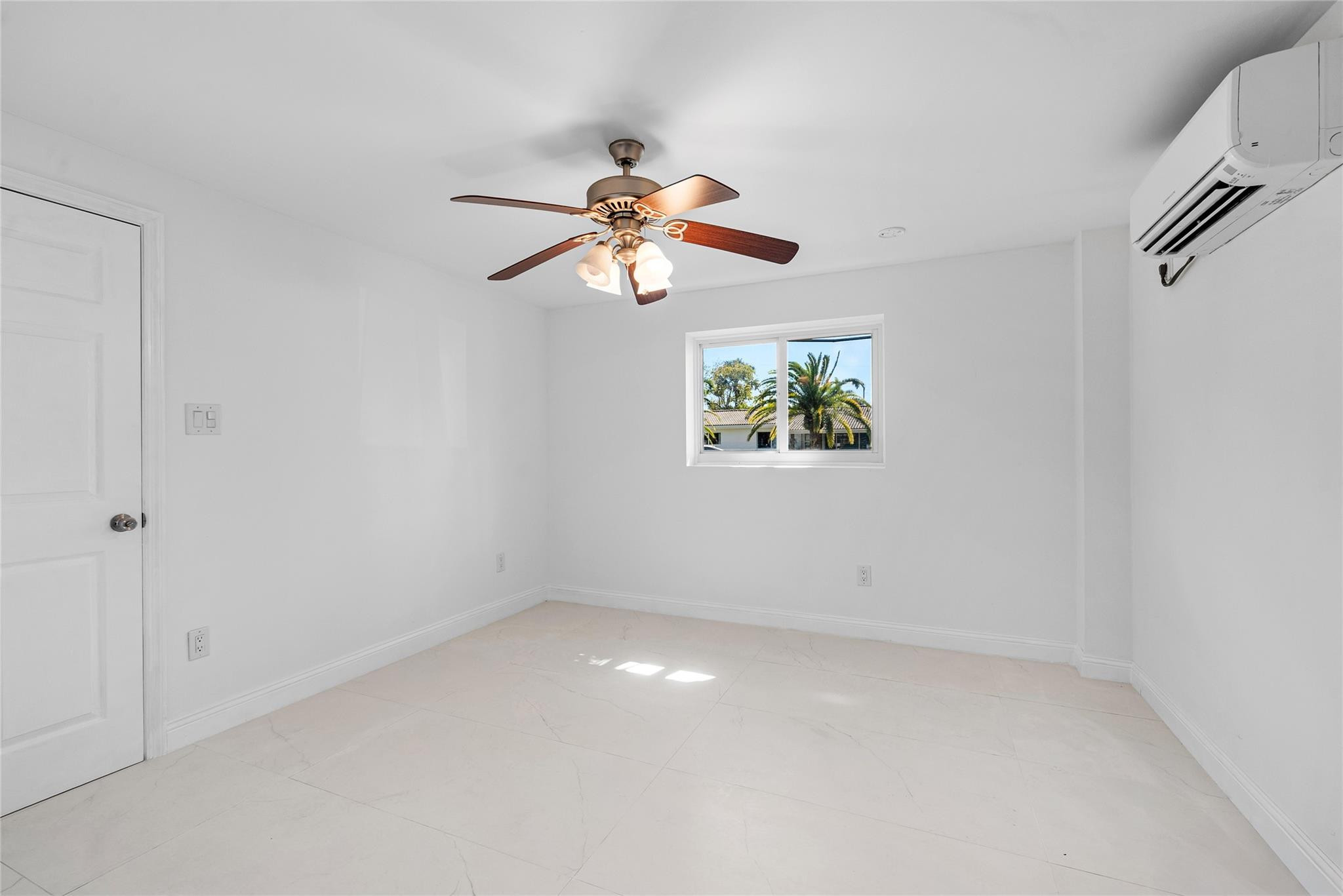 LIGHTHOUSE POINT 4TH SEC - Residential