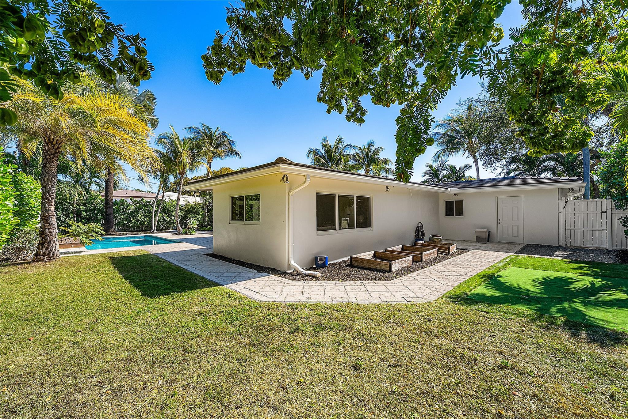 LIGHTHOUSE POINT 4TH SEC - Residential