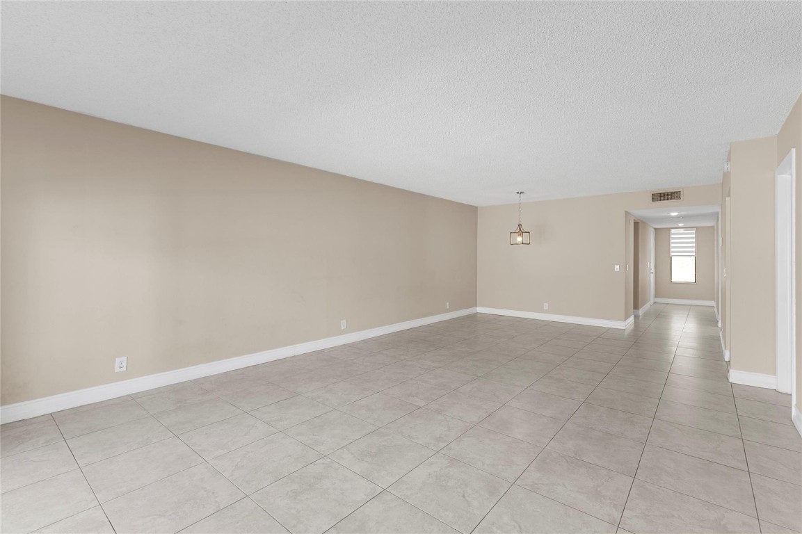 RACQUET CLUB - Residential