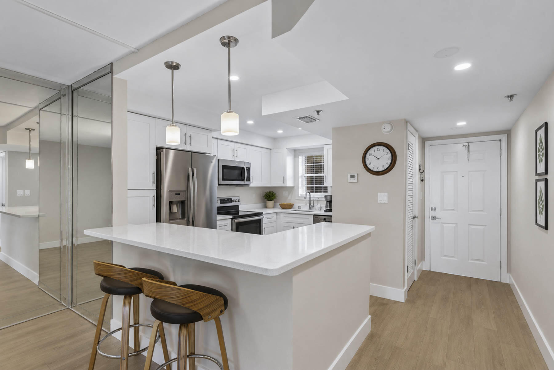 3150 W Rolling Hills Circle 709