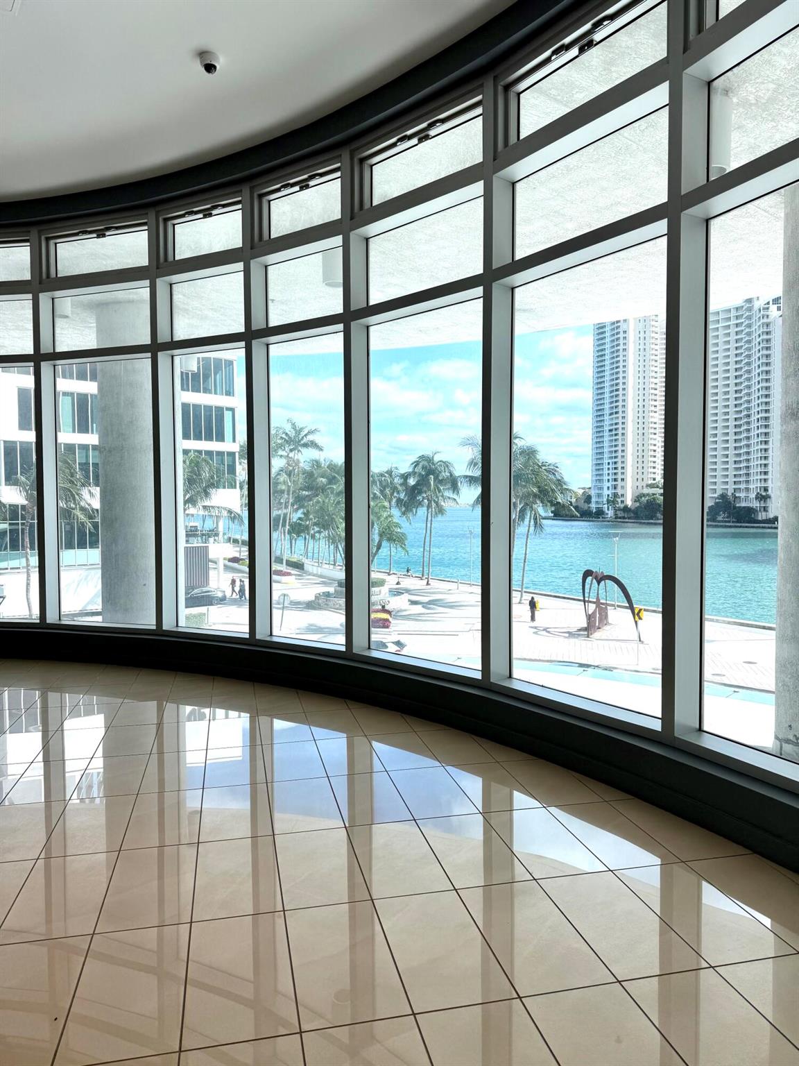 MET 1 CONDO - Residential