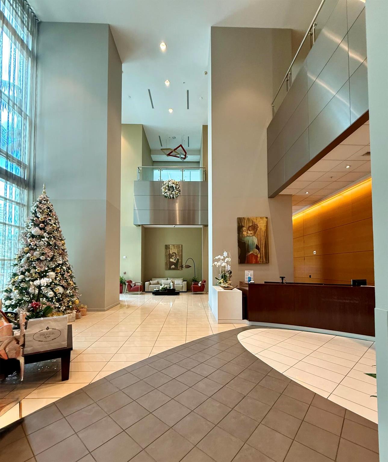 MET 1 CONDO - Residential