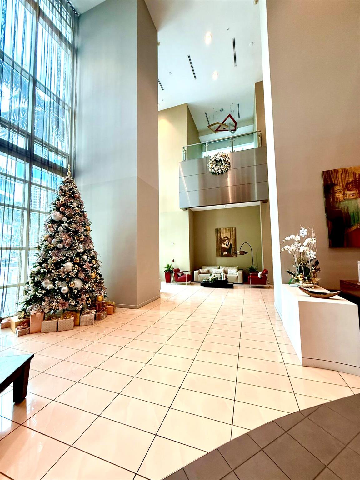 MET 1 CONDO - Residential