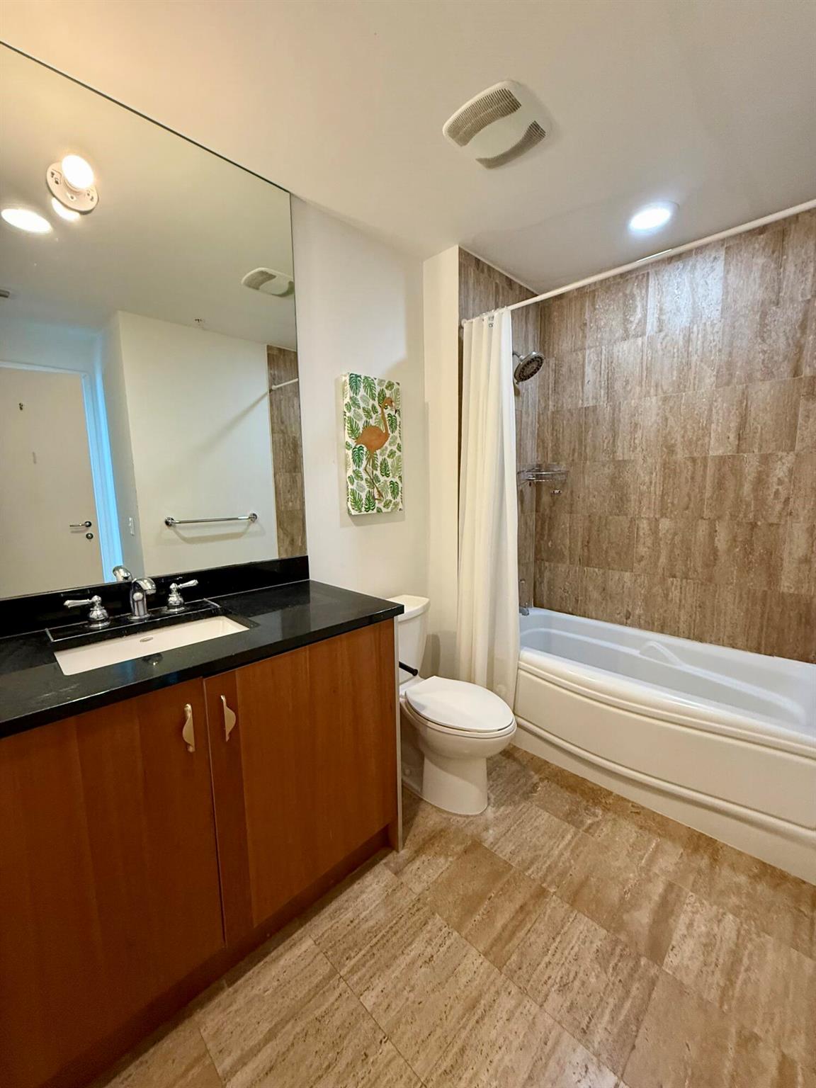 MET 1 CONDO - Residential