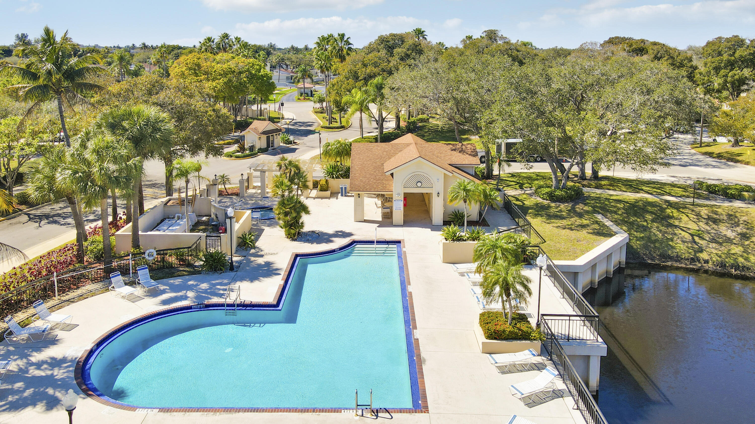 WELLESLEY AT LAKE CLARKE SHORES - Residential