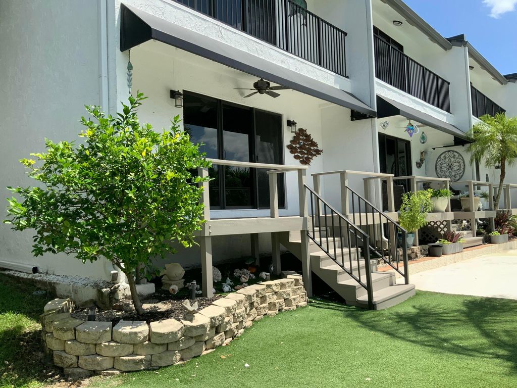 Photo of 641 NE 19th Avenue, Deerfield Beach, FL 33441 (MLS # B26018452)