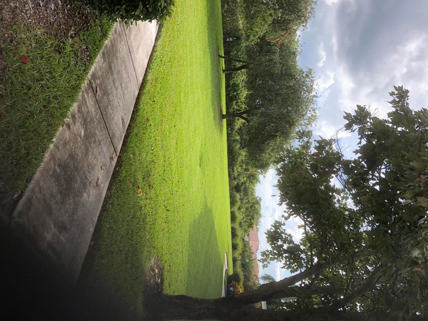 Unit just has been painted as well as new laminate floor and AC unit.  Open spacious floor plan.  Kitchen has granite and SS appliances.  Full size washer and dryer as well as impact resistant glass are just a few of the items that make this unit special.  Complex is gated and close to I 95, restaurants, shopping and entertainment.  The Belmont has a large pool, hot tub, playground and tennis courts.  This is a wonderful place to call home.
Unit is for sale and will only be shown to pre qualified buyers who must honor the terms of the lease.