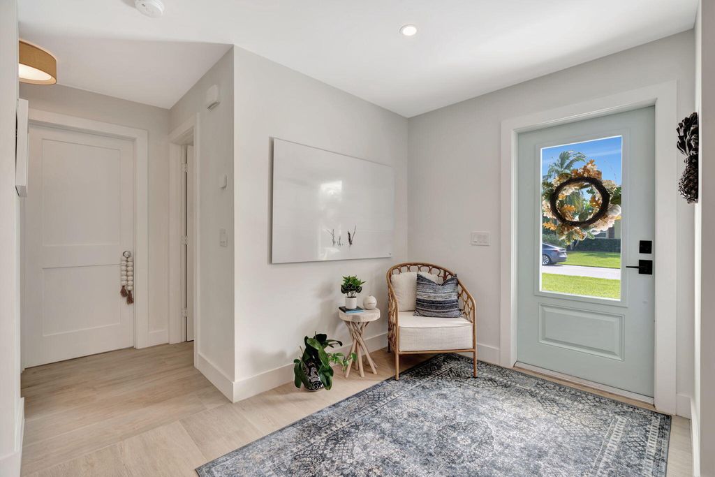 Photo of 359 Beacon Street, Tequesta, FL 33469 (MLS # B26018891)