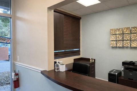 2585 S State Road 7 100 Wellington FL 