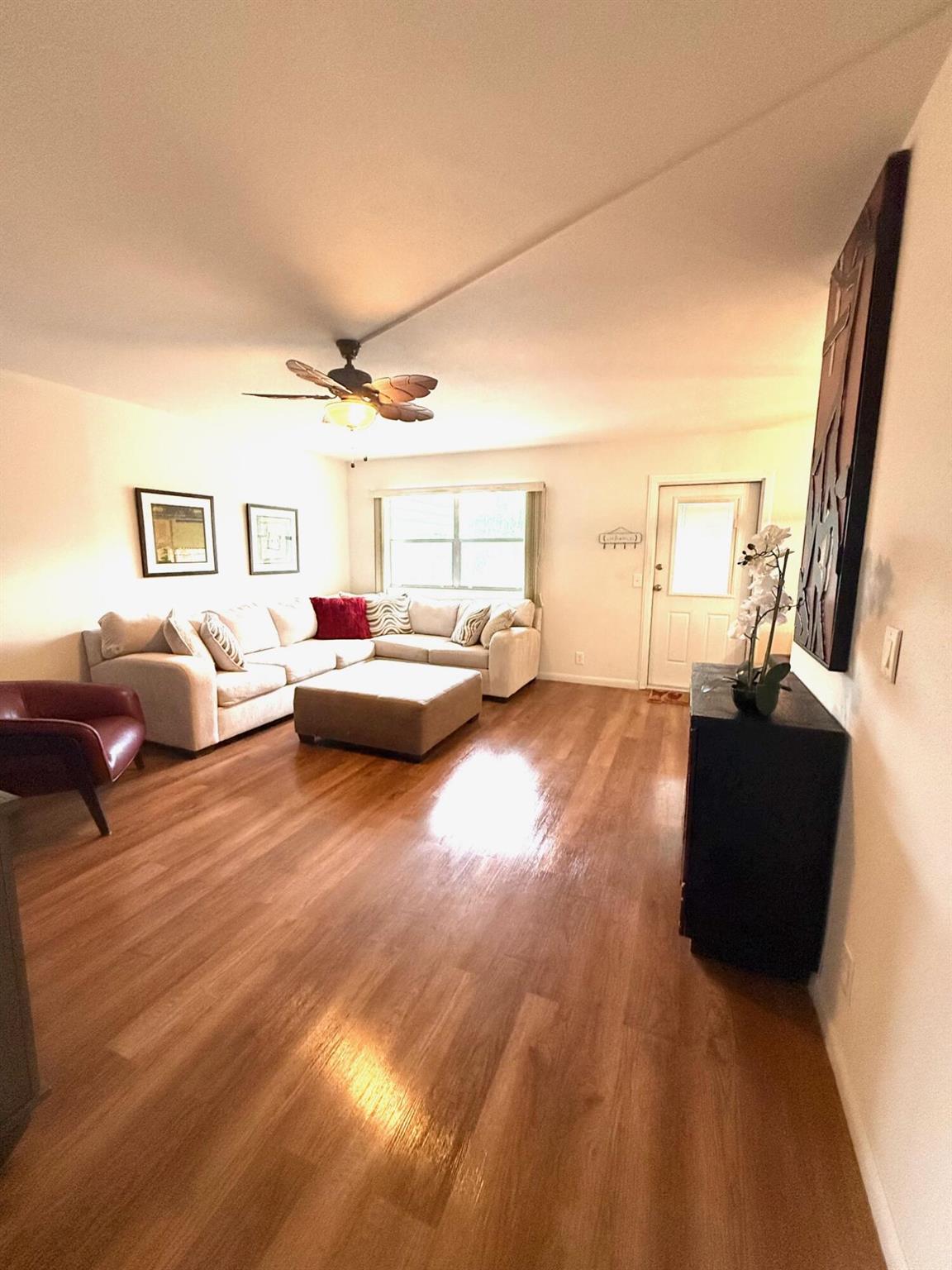 KINGS POINT - Residential Lease