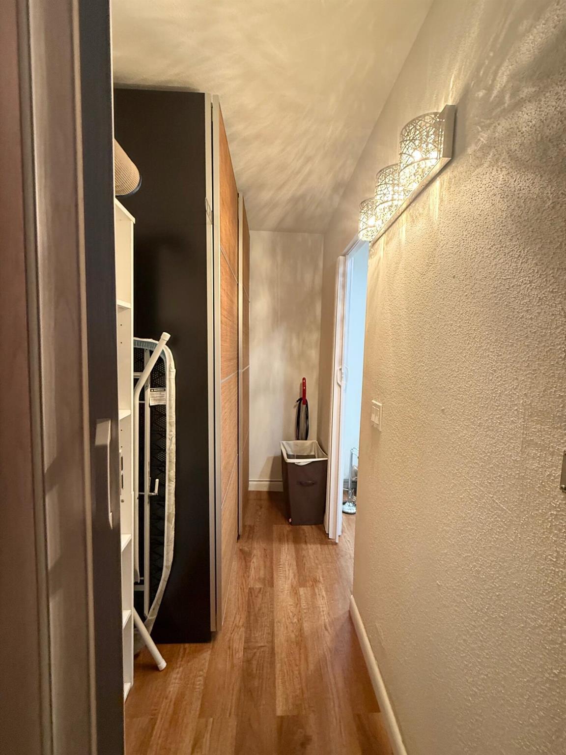 KINGS POINT - Residential Lease