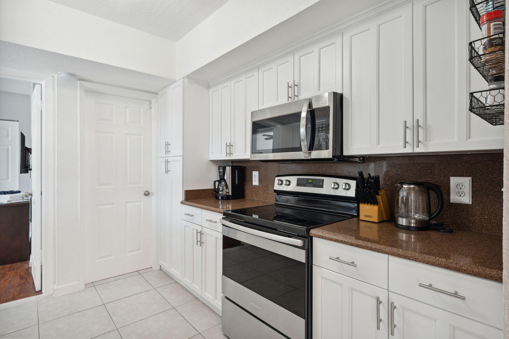 BONITA PARK - Residential Lease