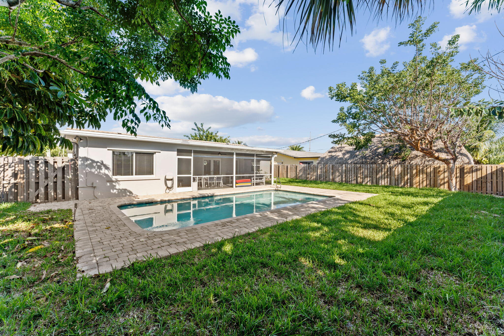 BONITA PARK - Residential Lease