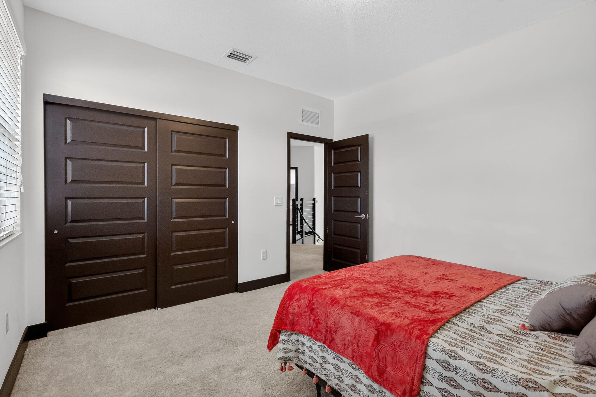 DUNNWOODY LAKE - Residential