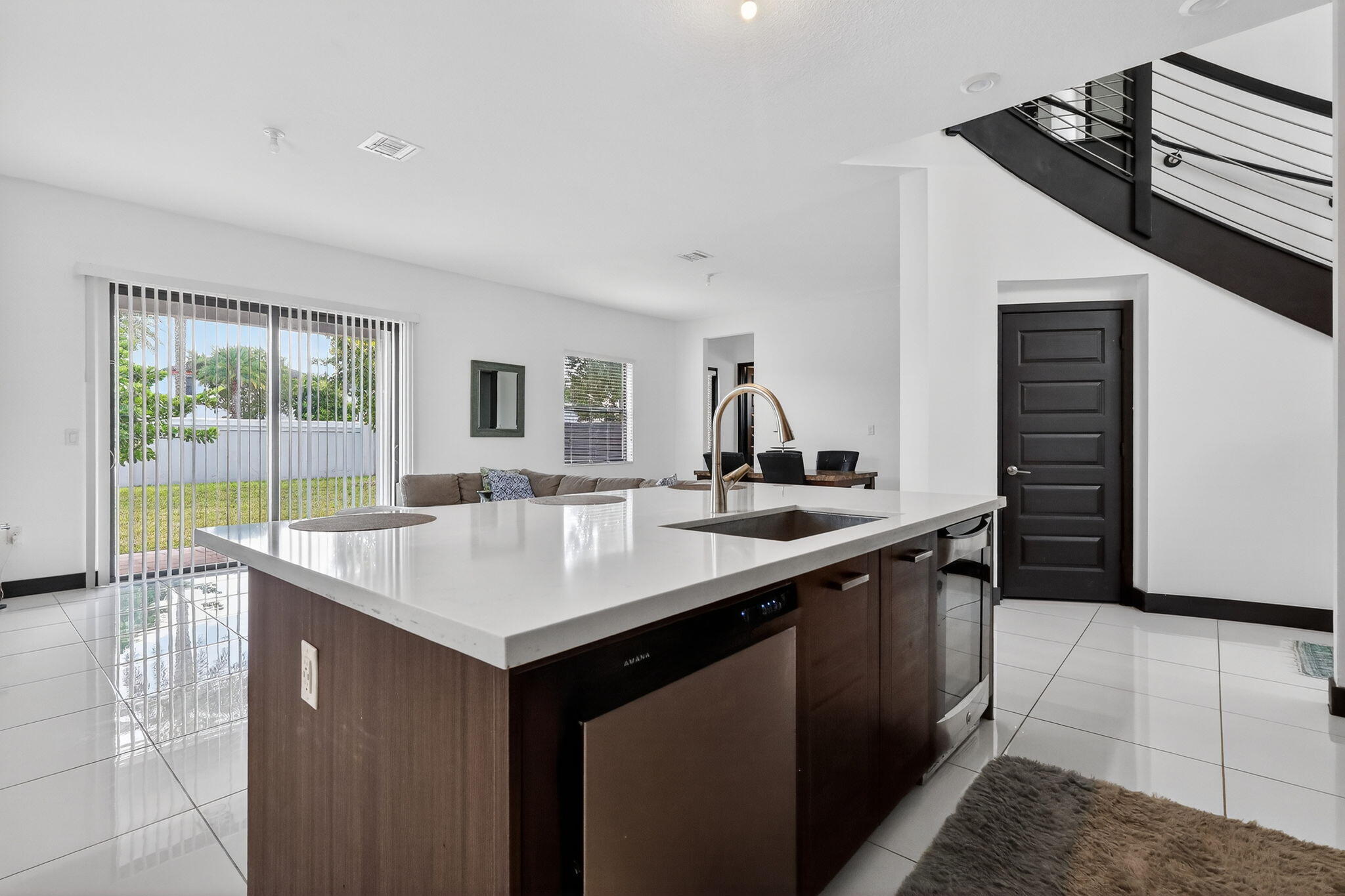 DUNNWOODY LAKE - Residential