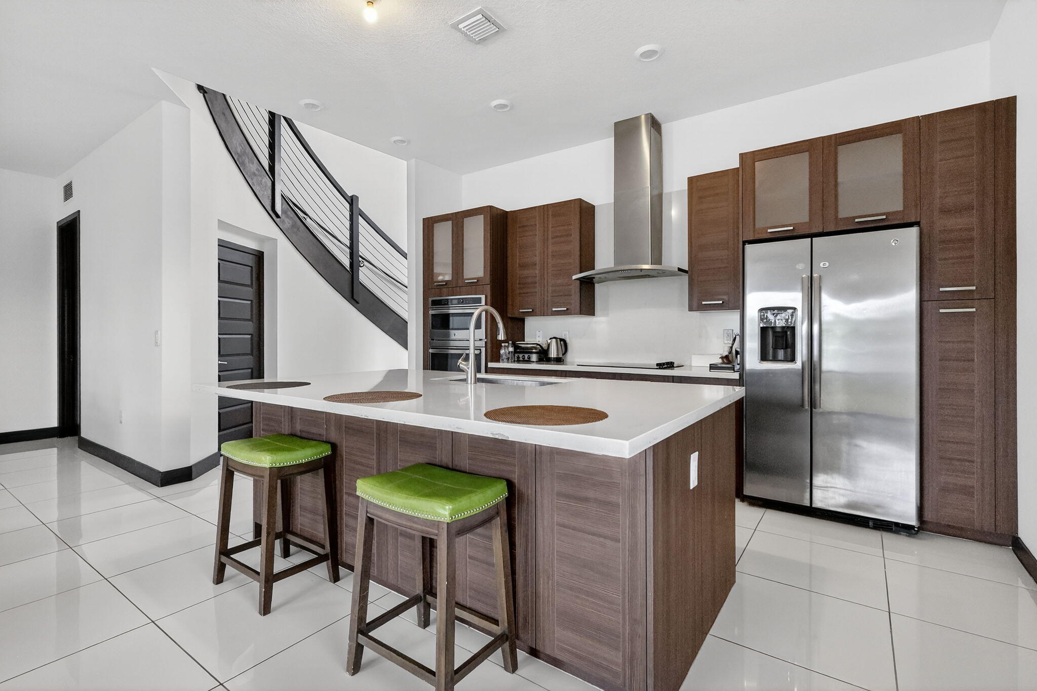 DUNNWOODY LAKE - Residential