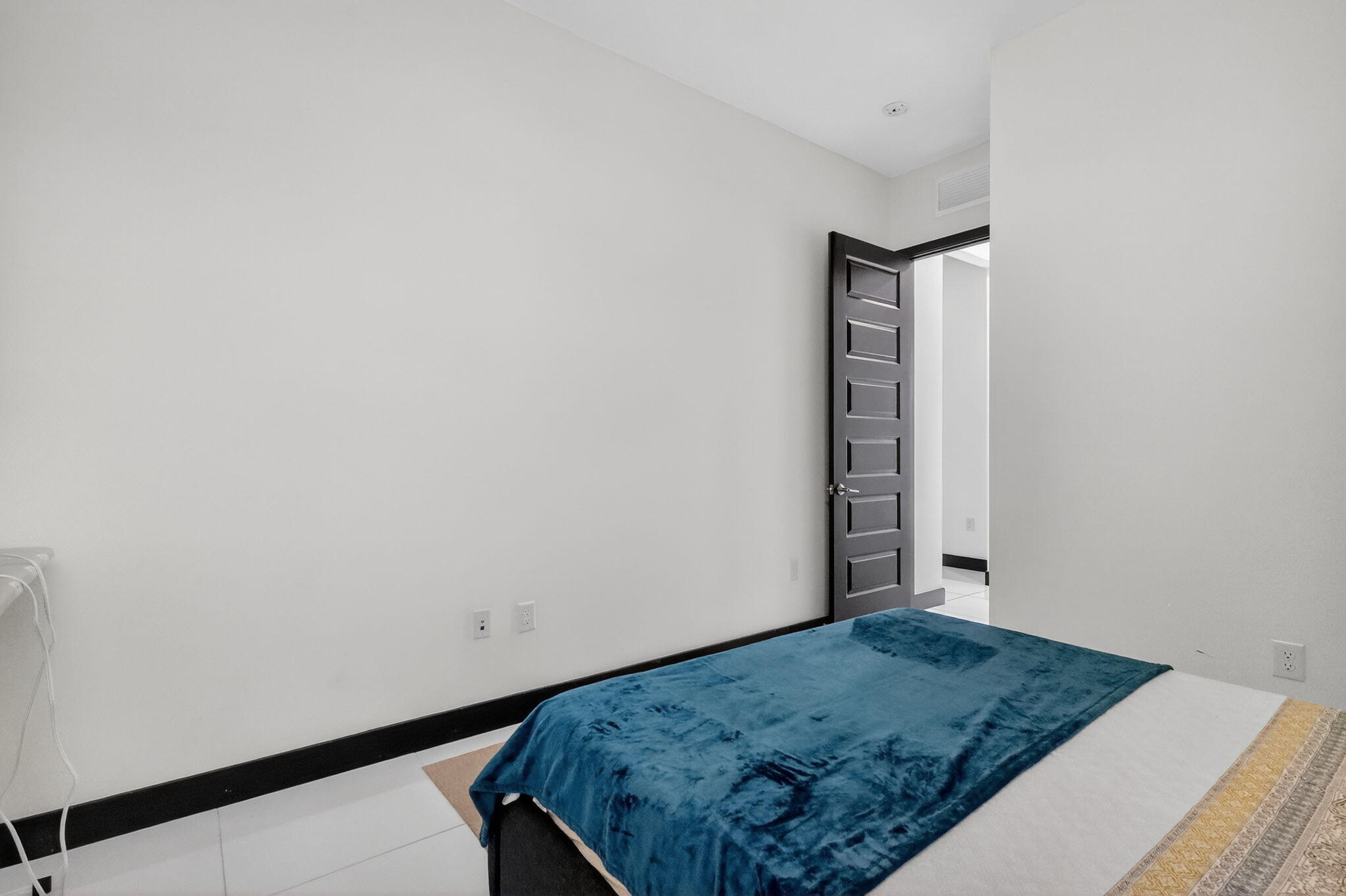 DUNNWOODY LAKE - Residential