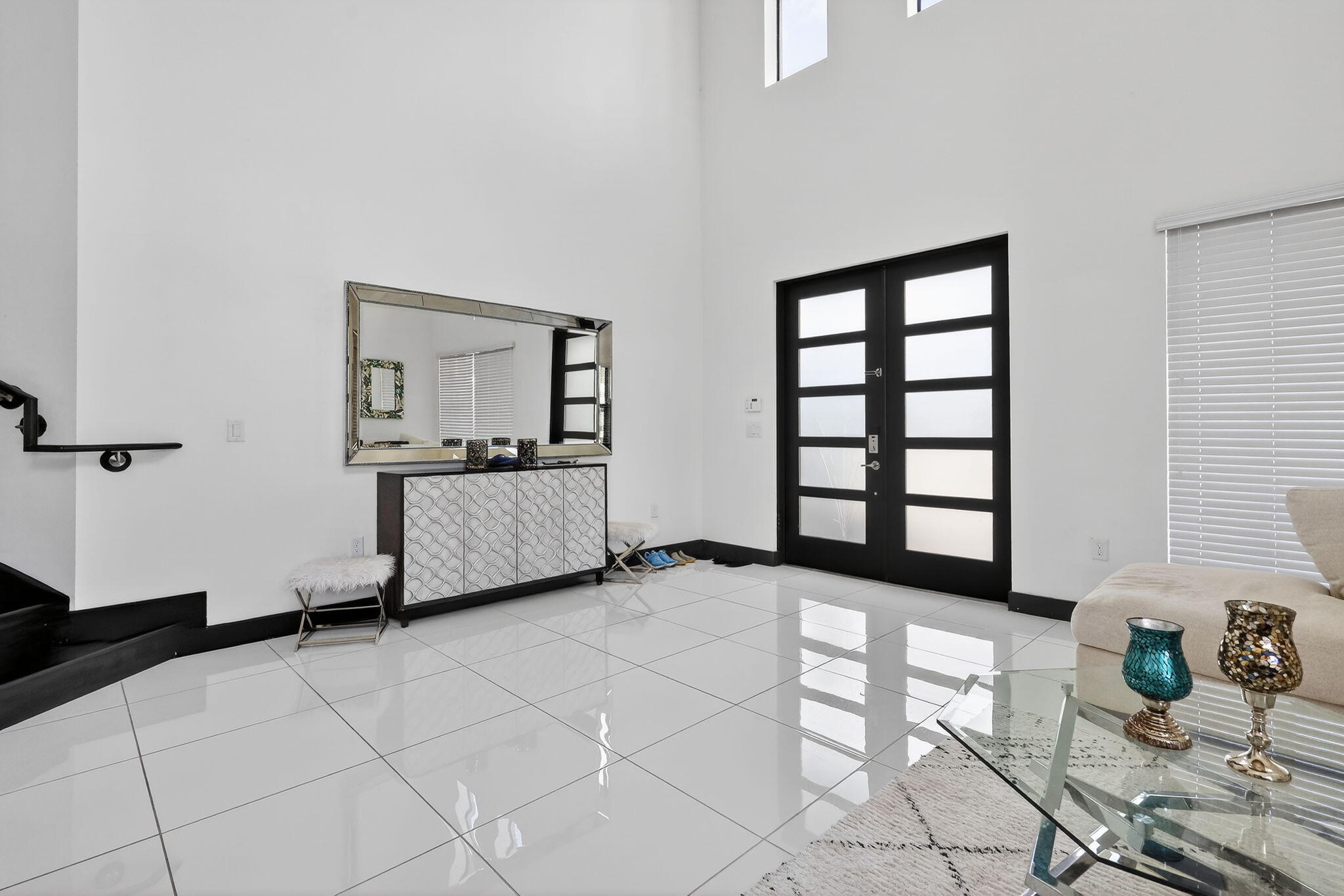 DUNNWOODY LAKE - Residential