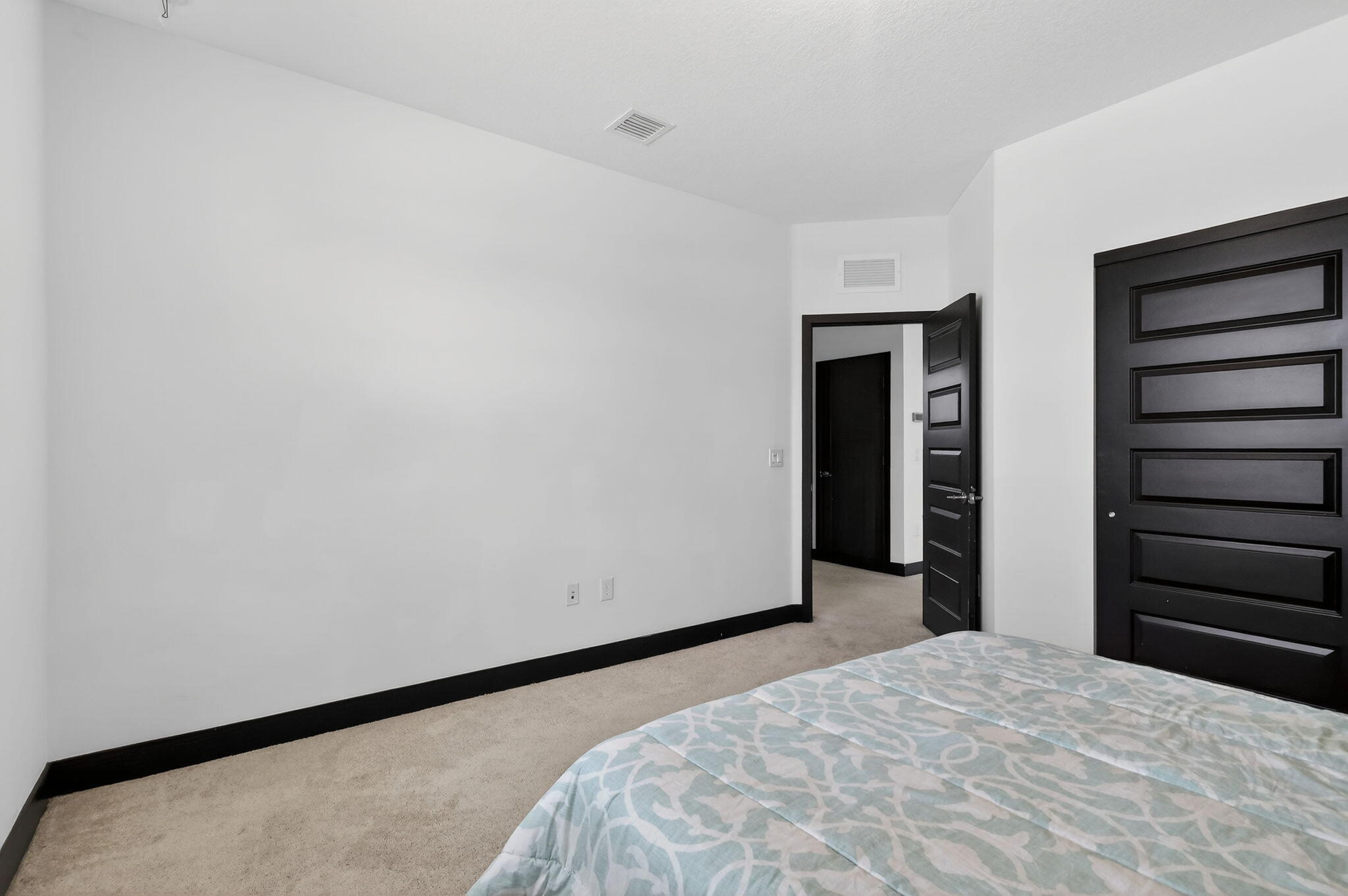 DUNNWOODY LAKE - Residential