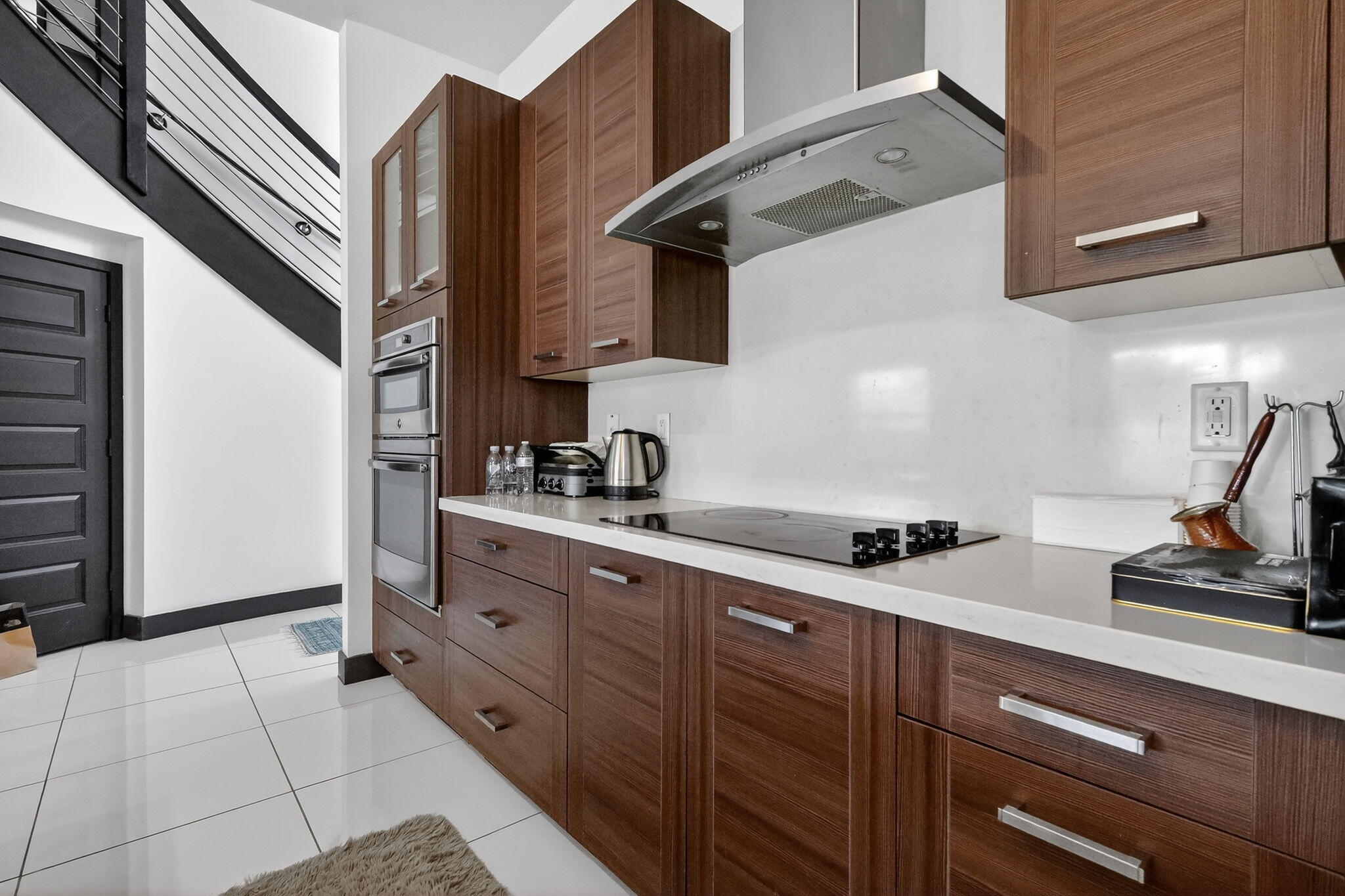 DUNNWOODY LAKE - Residential