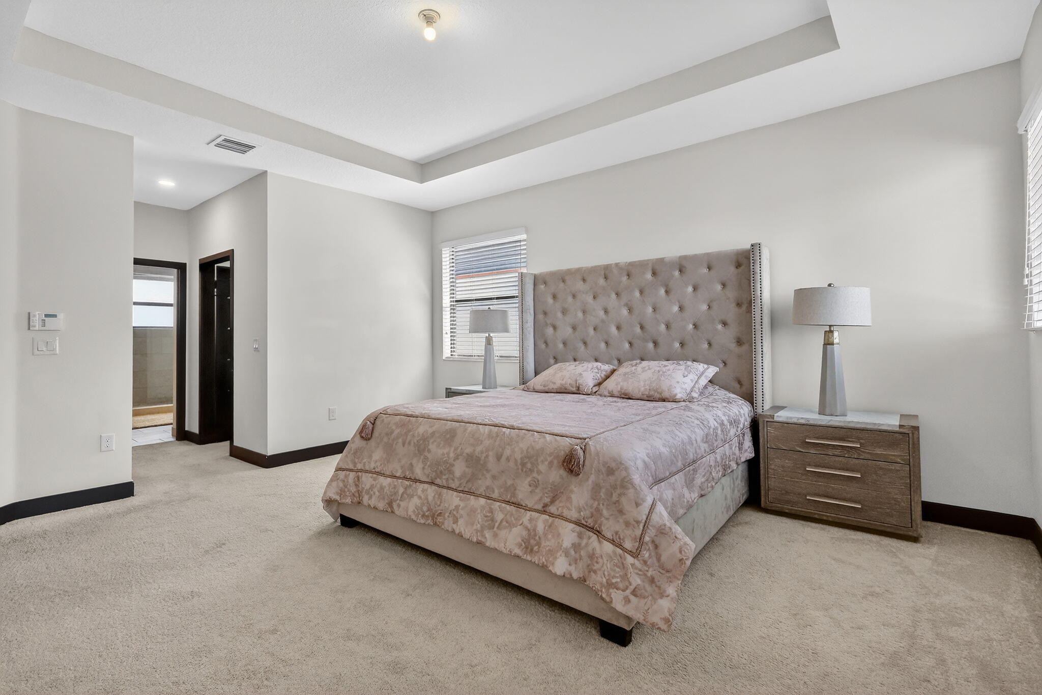 DUNNWOODY LAKE - Residential