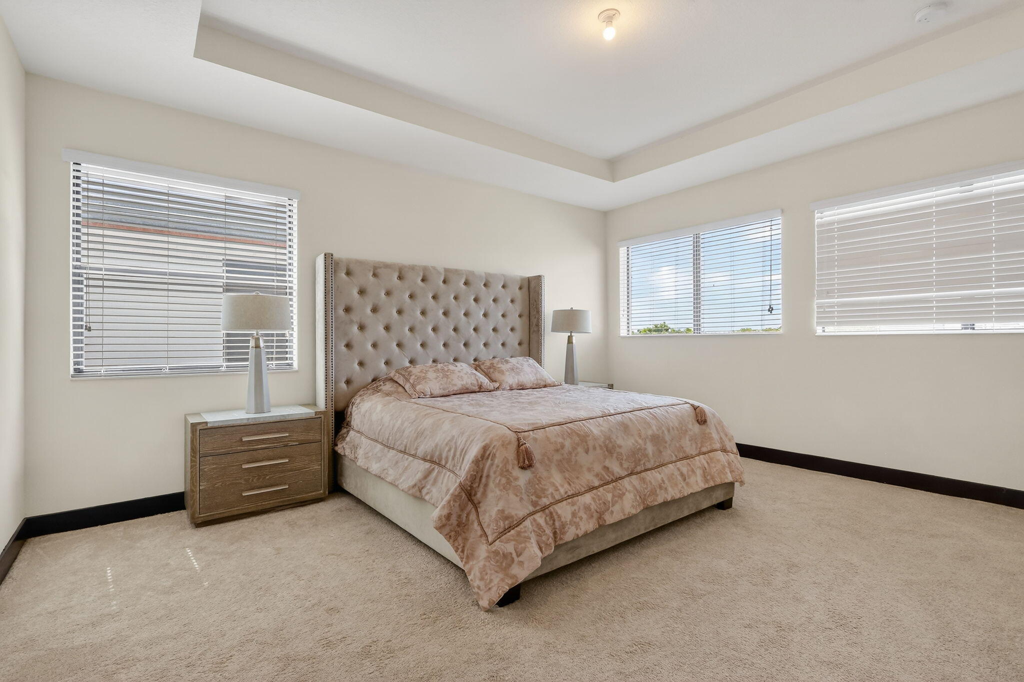 DUNNWOODY LAKE - Residential