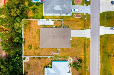 Single Family Residence in Port St Lucie FL 6739 Omega Road Rd 26.jpg