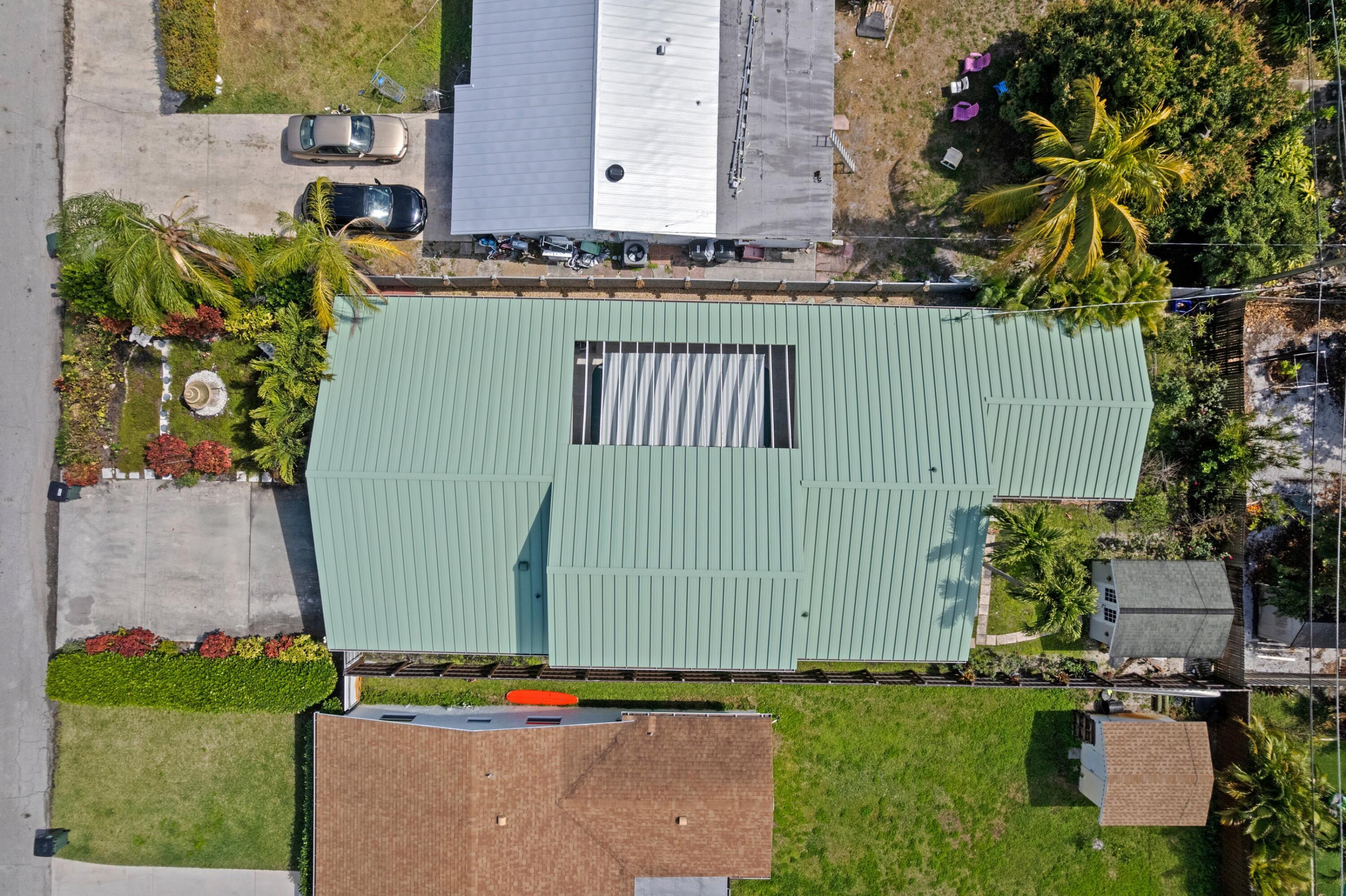 328 HASTINGS Street