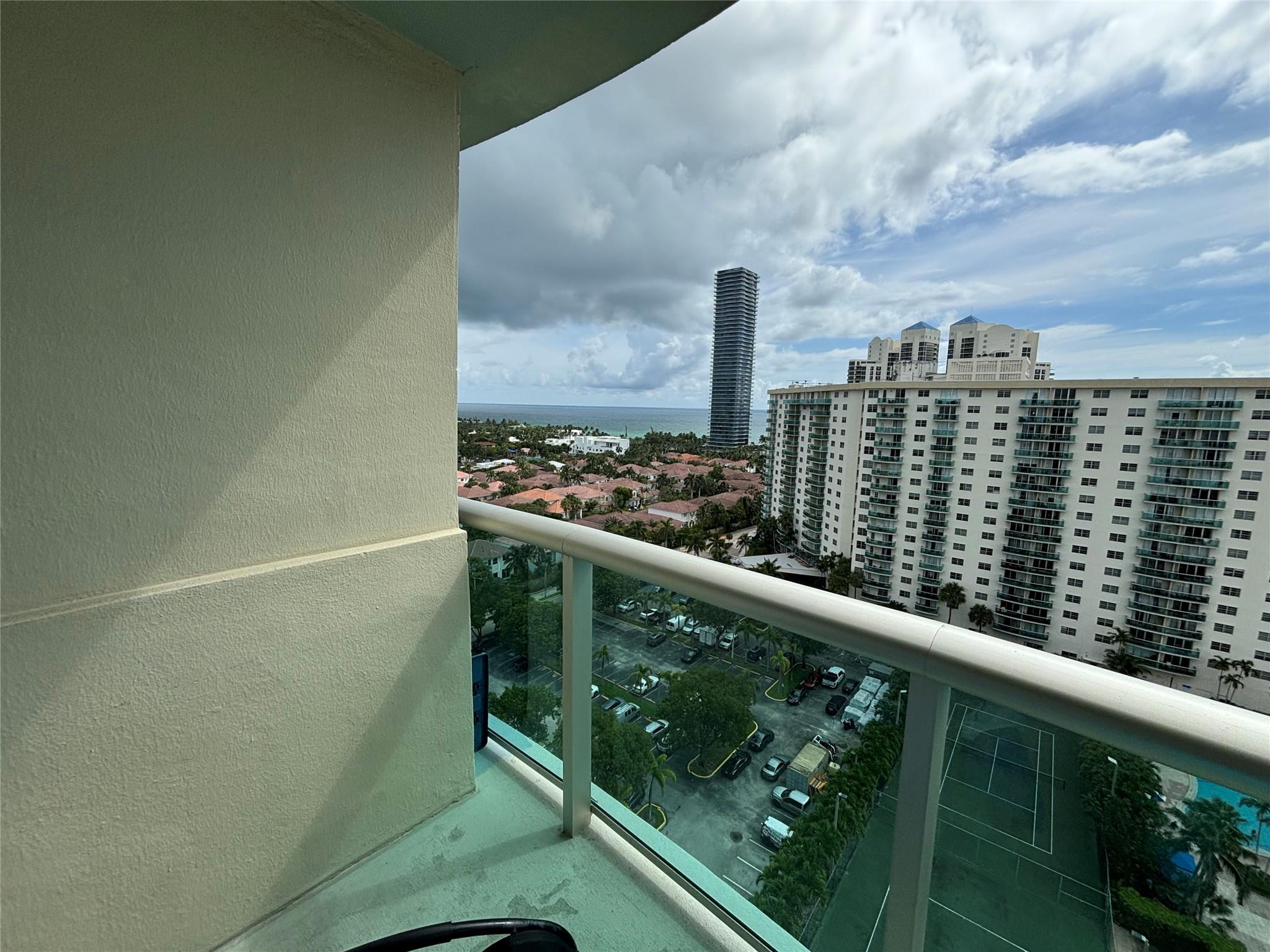 19380 COLLINS AVE 1610