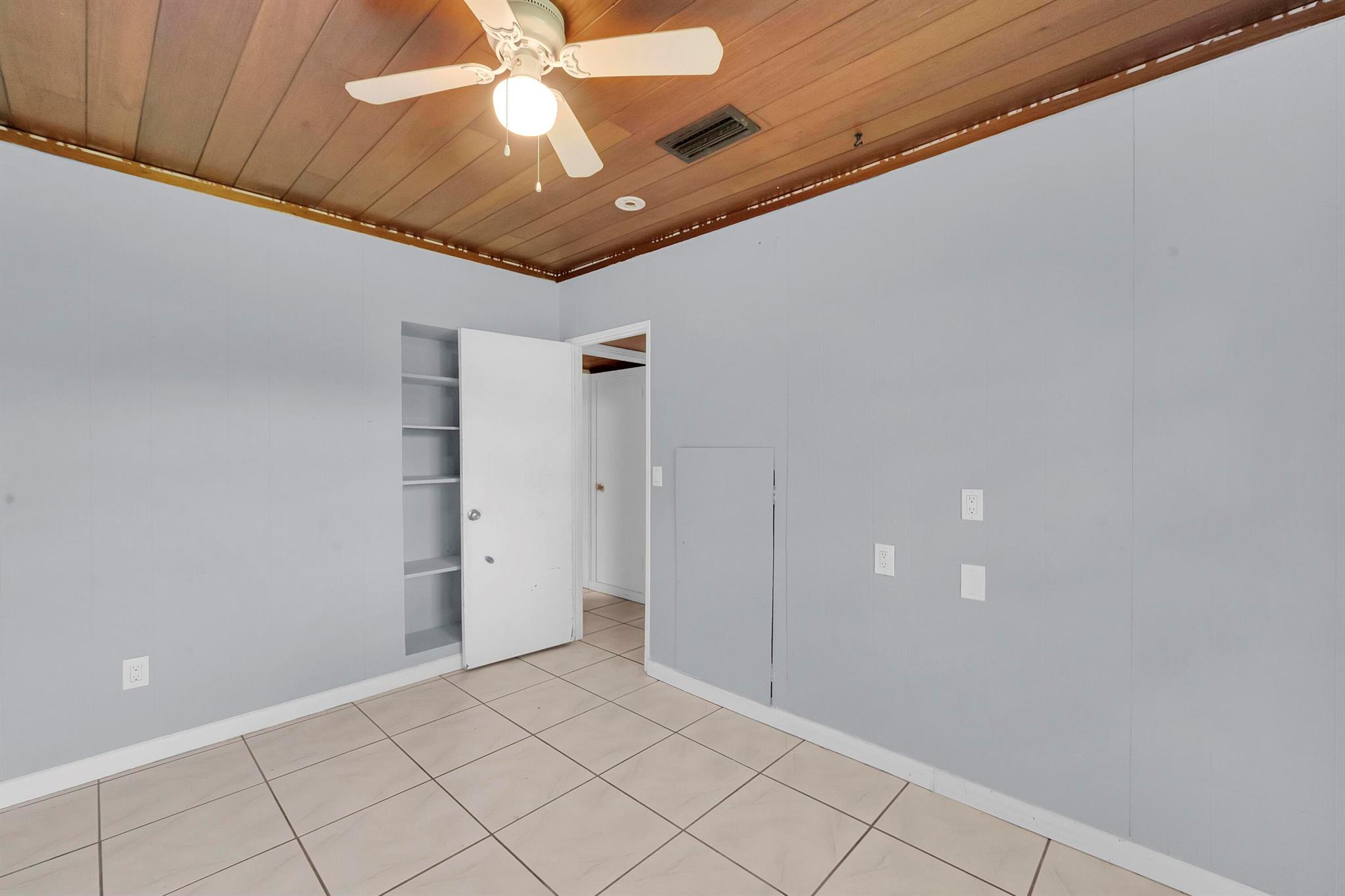 METES AND BOUNDS - Residential Lease