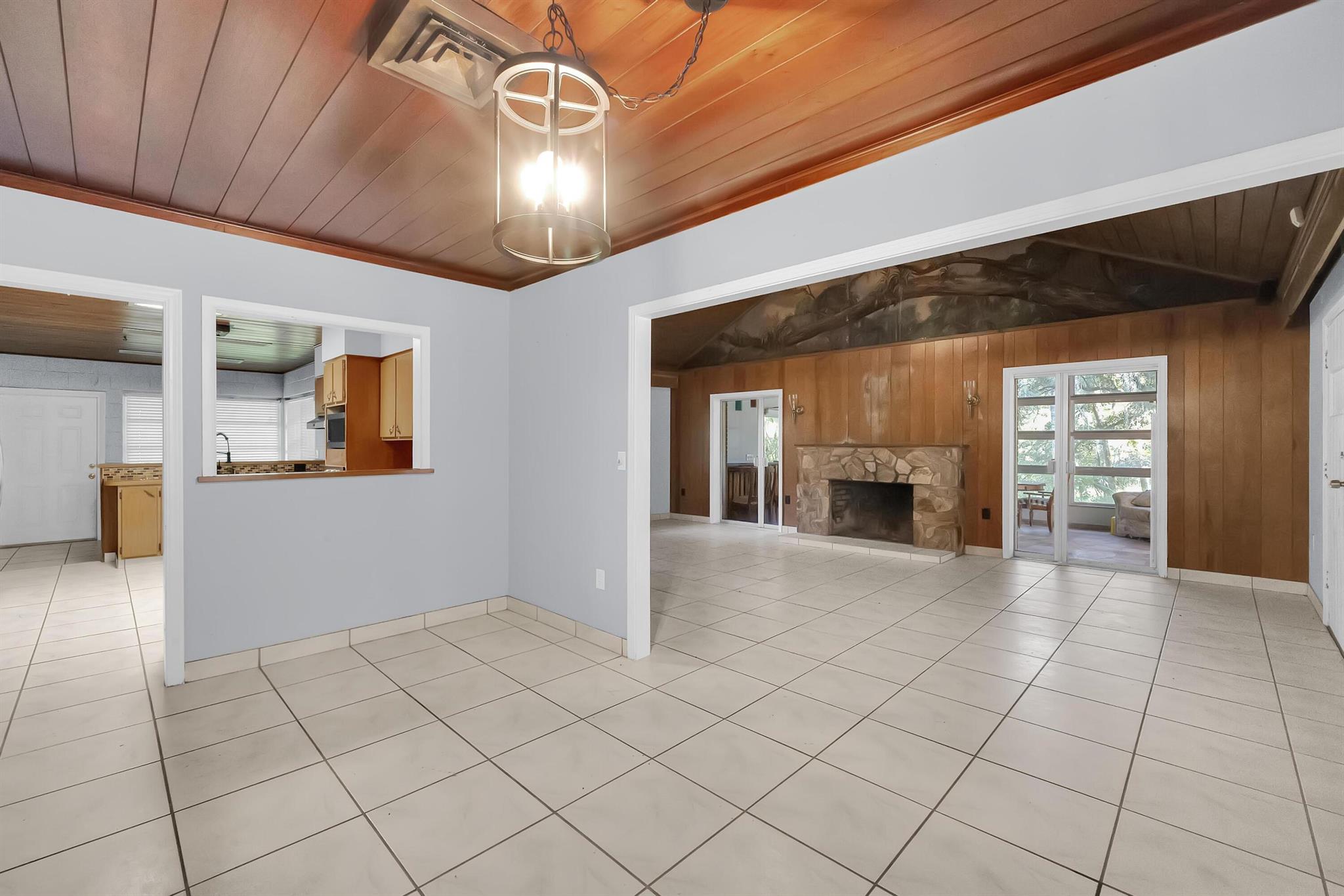 METES AND BOUNDS - Residential Lease