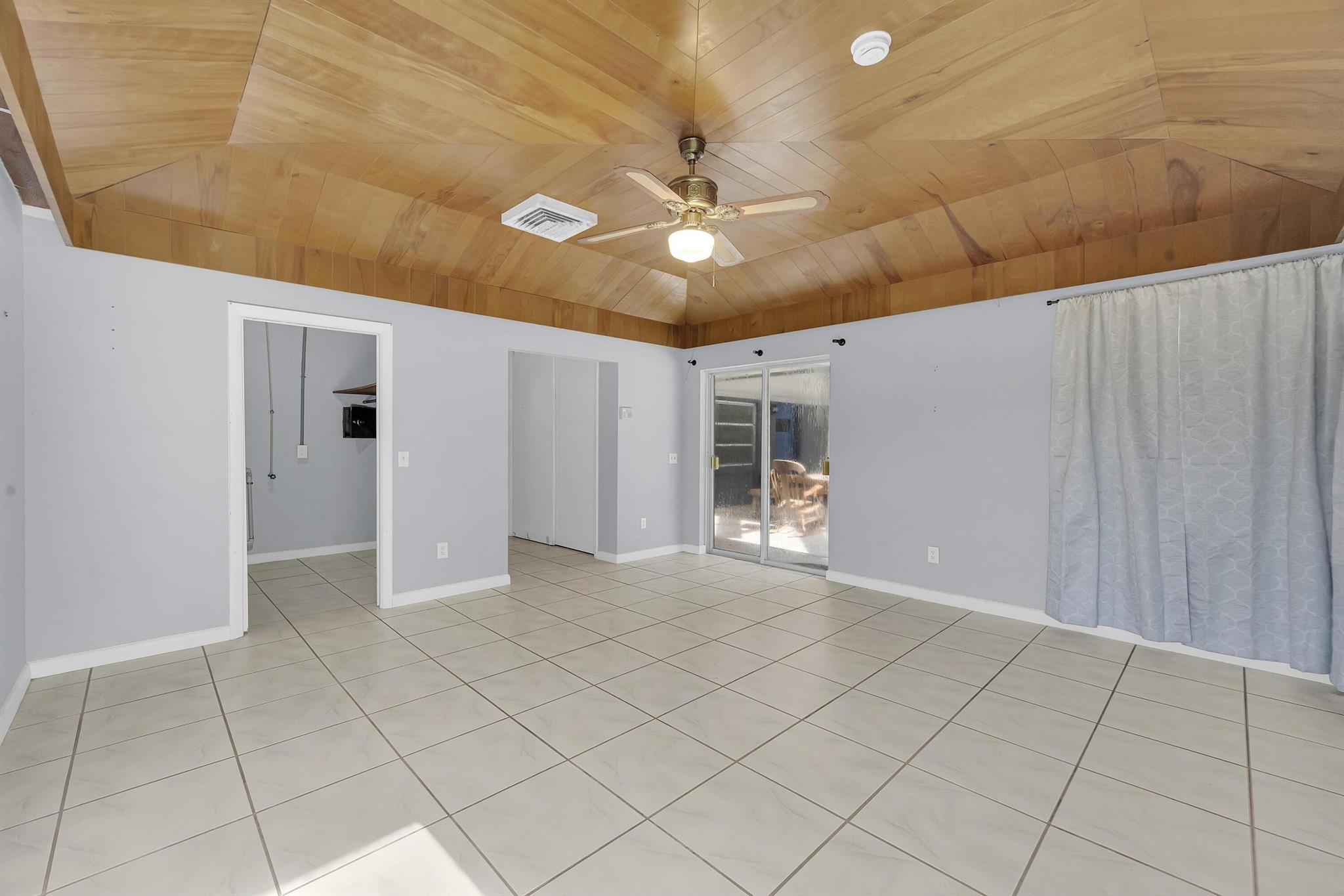 METES AND BOUNDS - Residential Lease