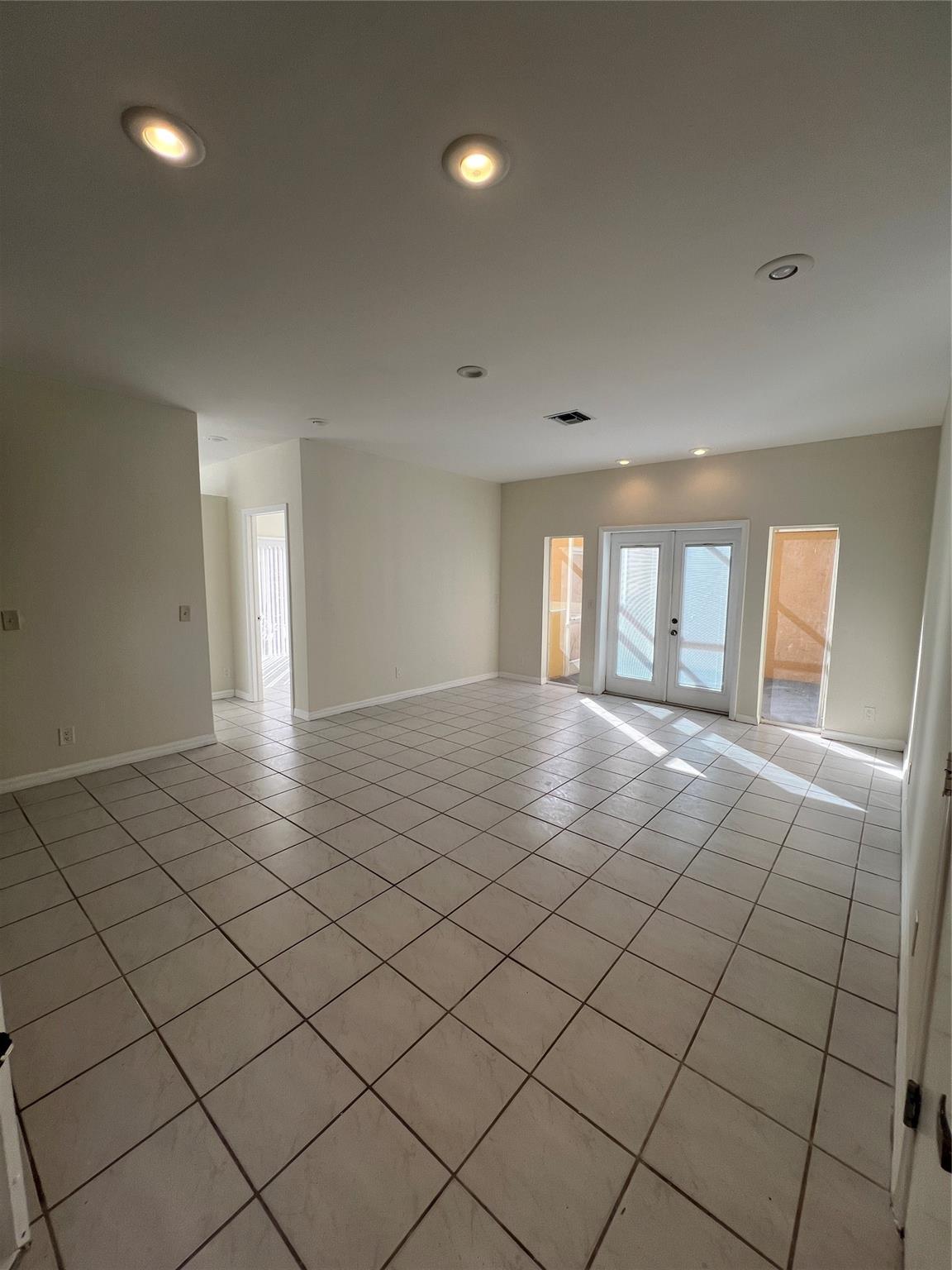 11285 LAKEVIEW 35