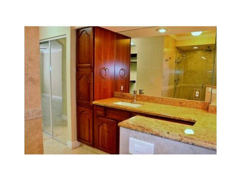 PALM-AIRE CC 77 - Residential