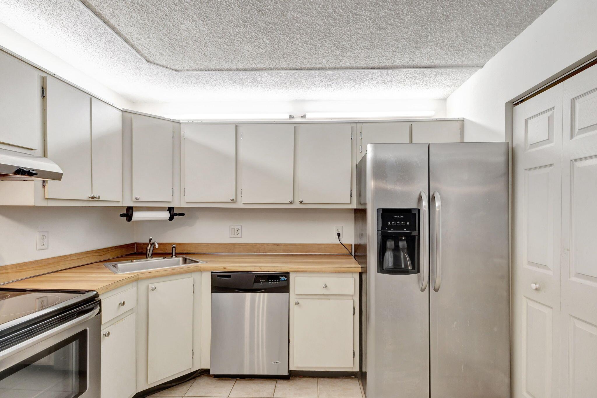 PINE RIDGE AT HAVERHILL CONDO - Residential