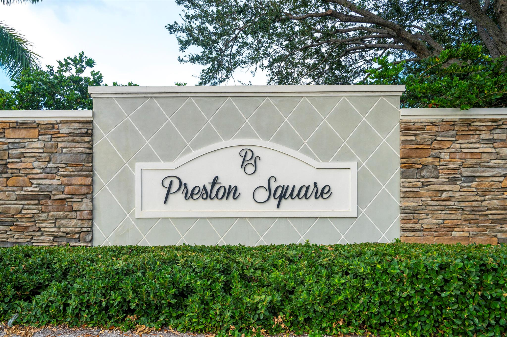 PRESTON SQUARE - Residential Lease