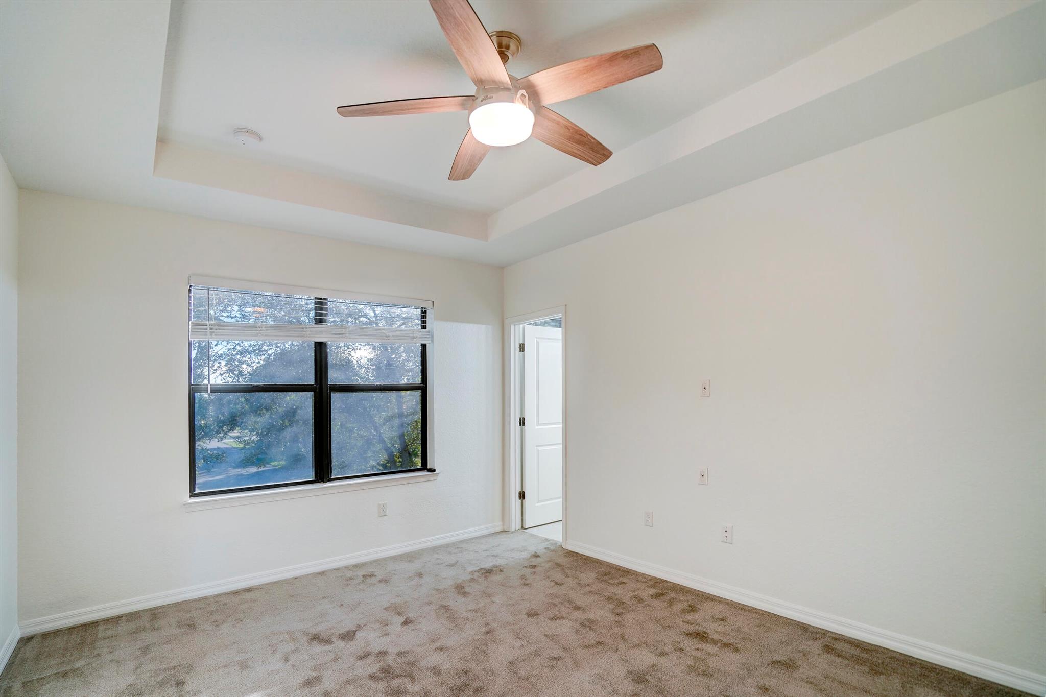 PRESTON SQUARE - Residential Lease