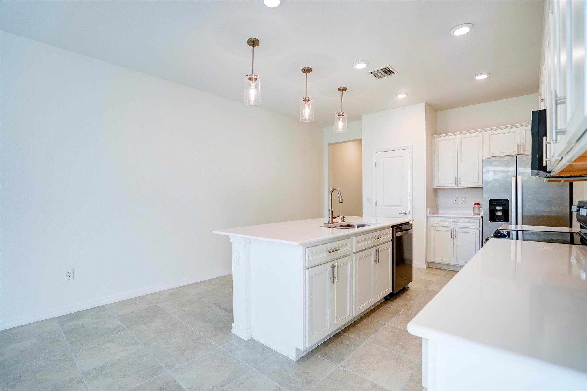 PRESTON SQUARE - Residential Lease