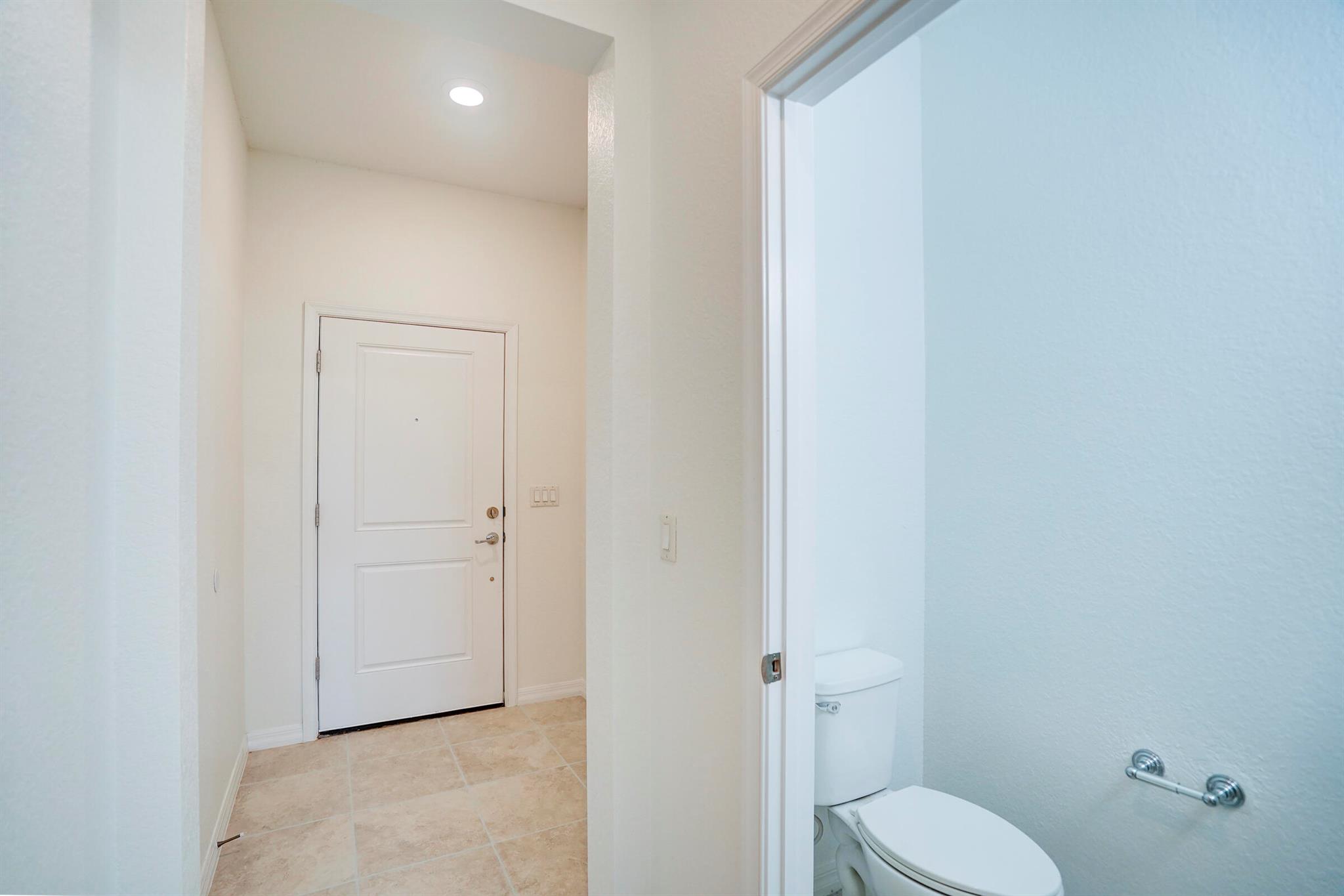 PRESTON SQUARE - Residential Lease