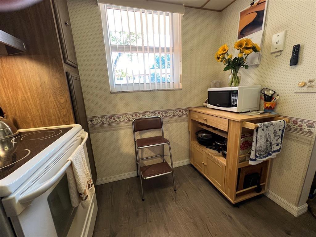 Rokest Condominium - Residential