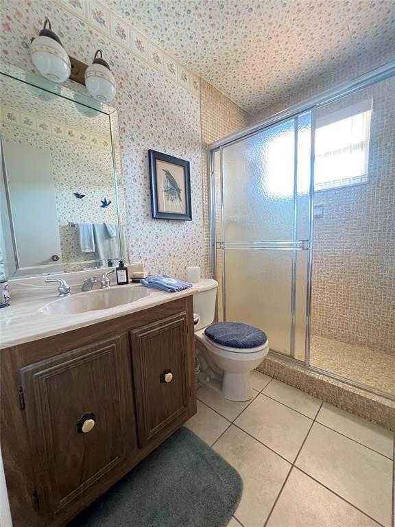 Rokest Condominium - Residential