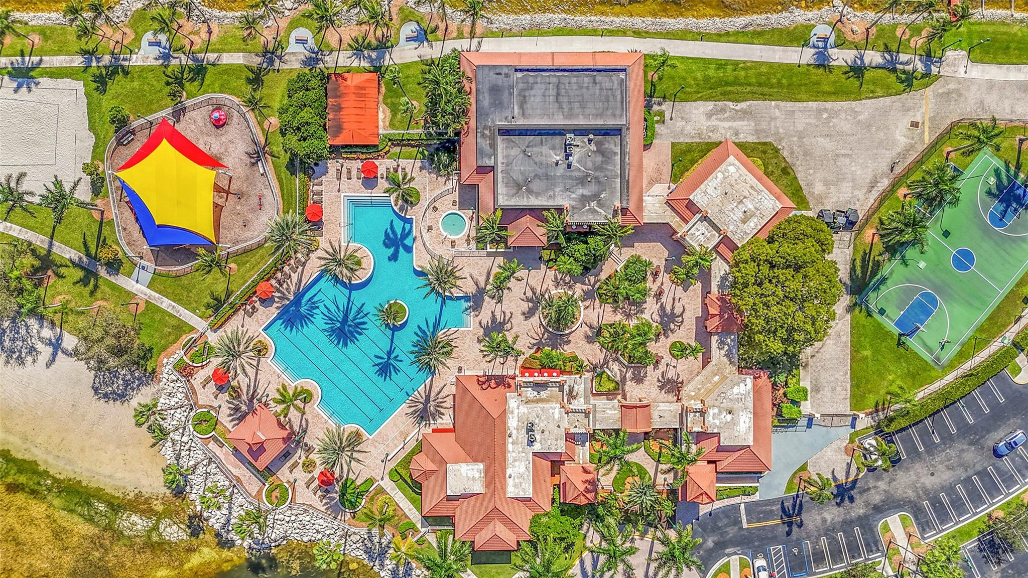 Grand Key - Sunset Lakes - Residential