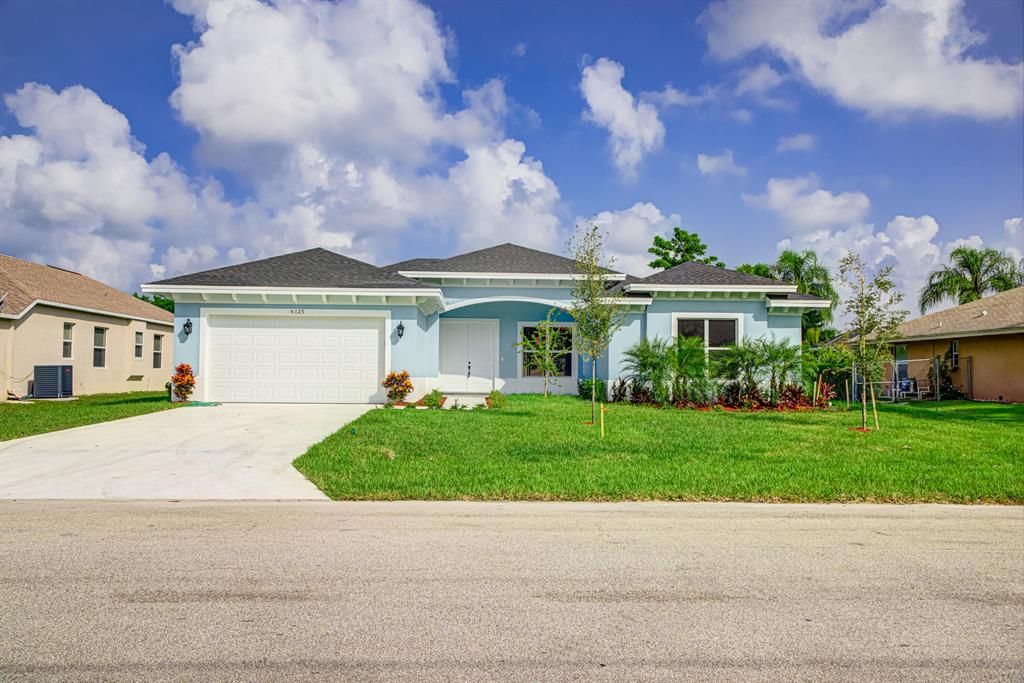 Photo of 6125 NW Daroco Terrace, Port Saint Lucie, FL 34986 (MLS # R10751109)