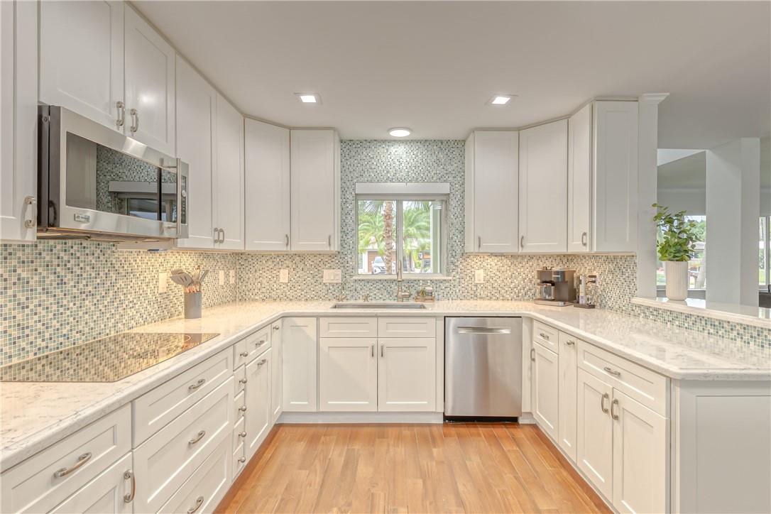 Bel-Air 32-10 B - Residential Lease