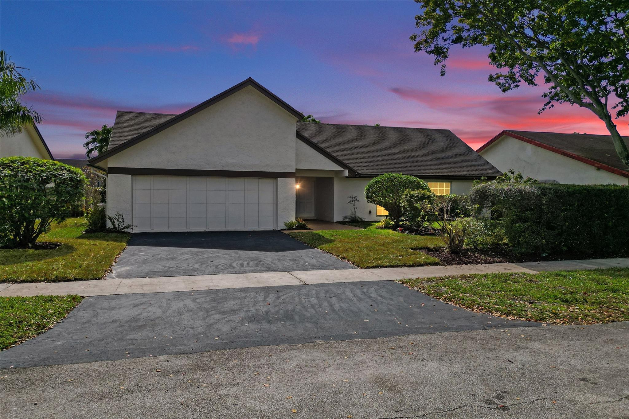 10220 NW 25th Street