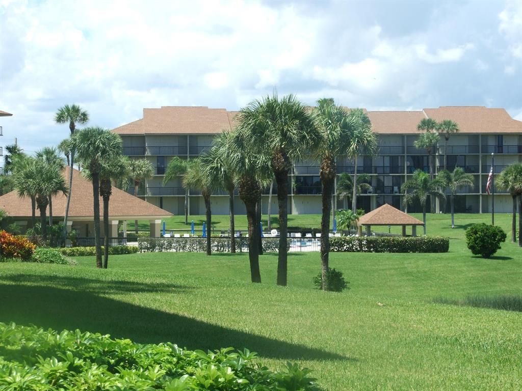 Photo of 501 S Seas Drive #303, Jupiter, FL 33477 (MLS # R10730786)