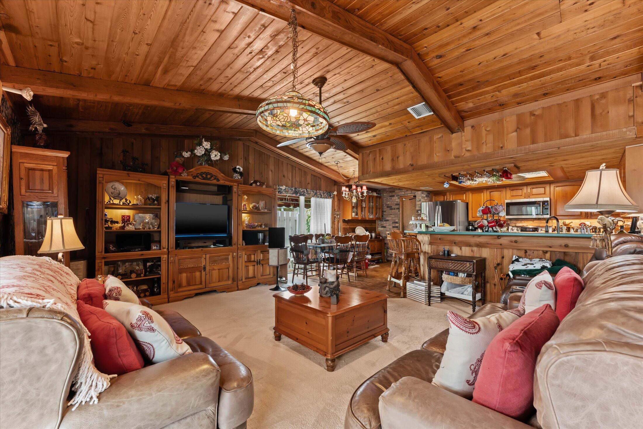 ALTA VISTA - Residential